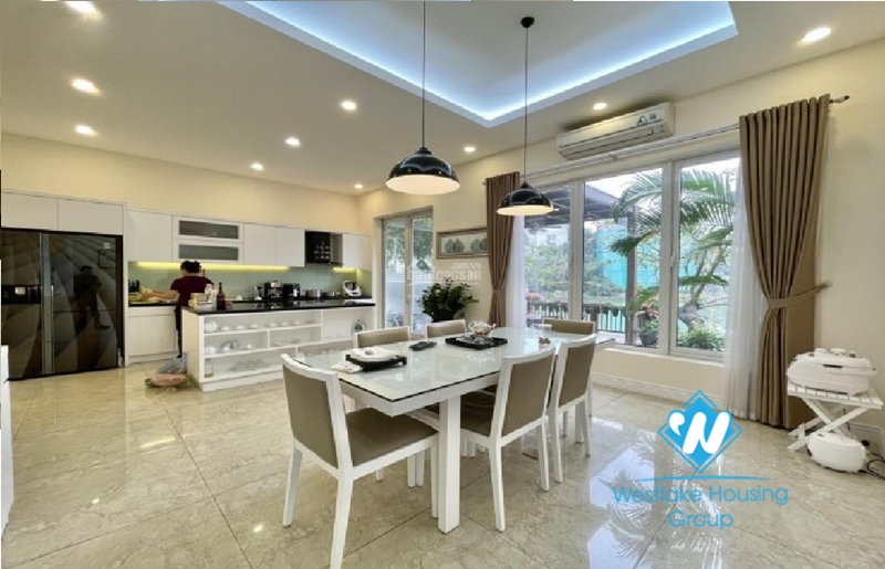 Beautiful 4 bedrooms villa for rent in Vinhome Riverside near BIS international school